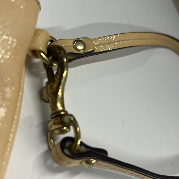 Coach Cream Patent Leather Wristlet Clutch - Picture 7 of 7
